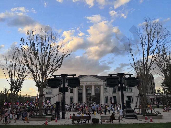 露天广场工程三防投影机防潮机箱(图2) 露天广场工程三防投影机防潮机箱(图2)